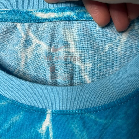 Nike Tie-Dye Crop Top - Picture 5 of 8